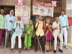 
      
      LS polls: West Bengal records 36.88 pc voter turnout till 11 am
      
      