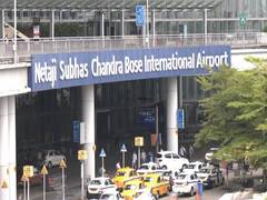 
      
      Passengers face inconvenienc as Kolkata Airport suspends flights
      
      