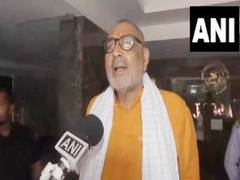 
      
      Lalu Prasad Yadav is a scared and tired person: Giriraj Singh
      
      