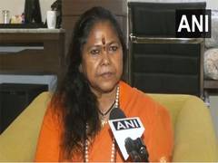
      
      Sadhvi Niranjan Jyoti applaudes PM, attacks opposition
      
      