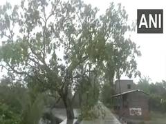 
      
      Cyclone 'Remal' weakens, further diminishment expected by evening
      
      