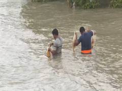 
      
      Despite alert issued from IMD fishermen venture out in sea 
      
      