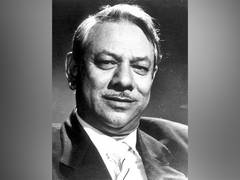 
      
       Five iconic films that cemented Mehboob Khan's legacy
      
      
