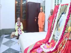 
      
      PM Modi visits Sri Sri Sarada Mayer Bari in Kolkata
      
      