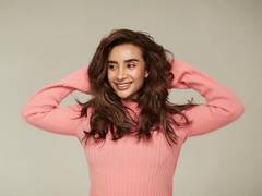 
      
      Patralekhaa expresses gratitude as she completes 10 yrs in B'wood
      
      