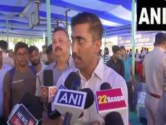 
      
      Lok Sabha polls: Medical teams deployed for voters convenience
      
      