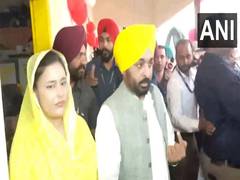 
      
      Punjab CM Bhagwant Mann, his wife cast vote in Sangrur
      
      