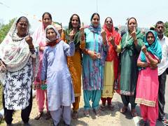 
      
      Lok Sabha polls: 49.68 pc voter turnout recorded till 3 pm
      
      
