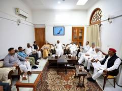 
      
      INDIA bloc meeting underway at Mallikarjun Kharge's residence
      
      