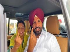 
      
      Punjab Congress President casts vote in Sri Muktsar Sahib 
      
      