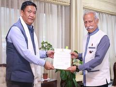 
      
      Arunachal Pradesh CM Pema Khandu calls on Governor
      
      