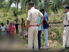 
      
      WB: Burnt body of man found near railway tracks in Purulia
      
      