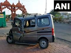 
      
      11 persons injured as car collides with truck in MP’s Ujjain
      
      