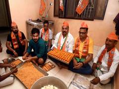 
      
      Lok Sabha polls: BJP leading on 200 seats, Congress on 80
      
      