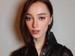 
      
      Phoebe Dynevor's upcoming shark thriller heads to Melbourne
      
      