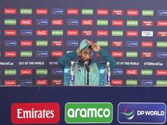 
      
      Pakistan pacer Amir backs misfiring duo to regain form 
      
      