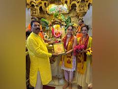 
      
      Mona Singh, Sharvari visit Siddhivinayak Temple
      
      