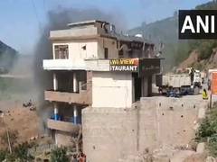 
      
      J-K: Fire breaks out at restaurant in Udhampur,
      
      