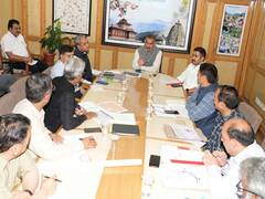 
      
      CM Sukhvinder Sukhu reviews ongoing road projects
      
      
