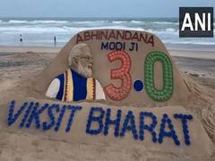 
      
      Artist Sudarsan Pattnaik creates sand sculpture of Narendra Modi
      
      