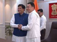 
      
      Jitin Prasada takes charge as MoS Commerce and Industry
      
      