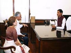 
      
      Defence Secretary briefs MoS Sanjay Seth about defence ministry 
      
      