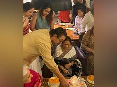 
      
      Aamir to celebrate mother's 90th birthday with over 200 guests
      
      