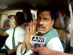 
      
      BJP's Mohan Yadav congratulates new Odisha CM Mohan Majhi
      
      