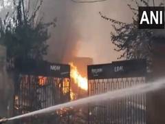 
      
      Punjab: Fire breaks out at warehouse in Ludhiana
      
      