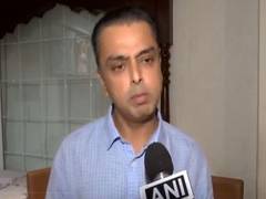 
      
      Milind Deora writes to Civil Aviation over incident at airport
      
      
