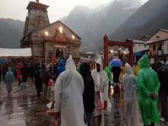 
      
      Badrinath, Kedarnath dhams experienced rainfall
      
      