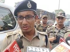 
      
      West Bengal: Unidentified gunmen open fire at businessman's car
      
      