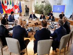 
      
      G7 leaders accuse China of 