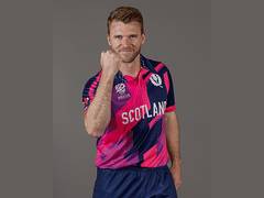 
      
      Scotland skipper Richie admits bowlers failed to carry fine start
      
      