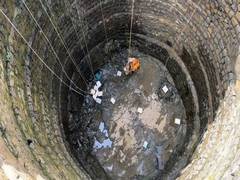 
      
      Nashik village faces an acute water crisis
      
      