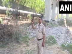 
      
      Delhi police patrol areas with Jal Board water pipelines 
      
      