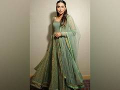 
      
      Karisma Kapoor turns judge on ‘India’s Best Dancer’ season 4
      
      