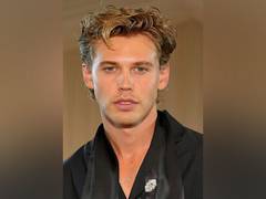 
      
      Austin Butler on his Chicago accent in ‘The Bikeriders’
      
      