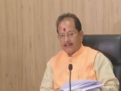 
      
      Vijay Sinha draws link to Tejashwi Yadav in NEET 'paper leak'
      
      