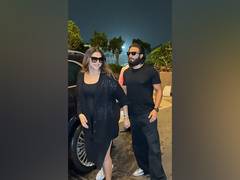
      
      Pap diaries: Deepika Padukone, Ranveer Singh twin in black
      
      