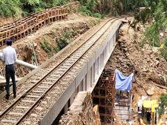
      
      Himachal: Train ops suspended on Kalka-Shimla railway line
      
      