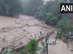 
      
      Arunachal Pradesh: Cloudburst triggers floods in Itanagar
      
      