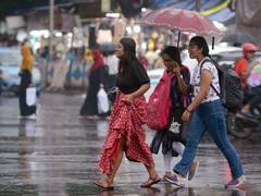 
      
      Maharashtra rain: Yellow alert issued in Thane, Mumbai
      
      