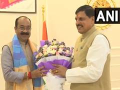 
      
      MP: Chhattisgarh Dy CM Arun Sao calls on CM Mohan Yadav
      
      