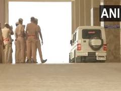 
      
      Tamil Nadu: Death toll goes up to 59 in Kallakurichi hooch traged
      
      