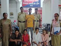 
      
      Tripura: 4 Bangladeshi women; 1 Indian arrested in Agartala 
      
      