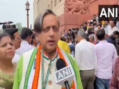
      
      Shashi Tharoor criticizes LS Speaker Om Birla's Emergency speech
      
      