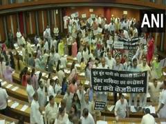 
      
      BJP protests against Delhi CM Arvind Kejriwal over water crisis
      
      