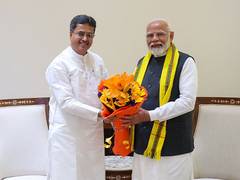 
      
      Tripura CM Manik Saha calls on PM Narendra Modi
      
      