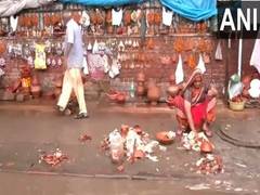 
      
      Heavy rain in Delhi causes loss to potters in Paharganj
      
      